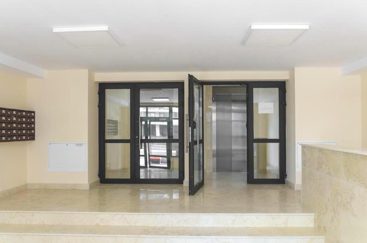 Big & Cosy Apartment With 3 Double Beds & 2 Bathrooms Iasi Buitenkant foto
